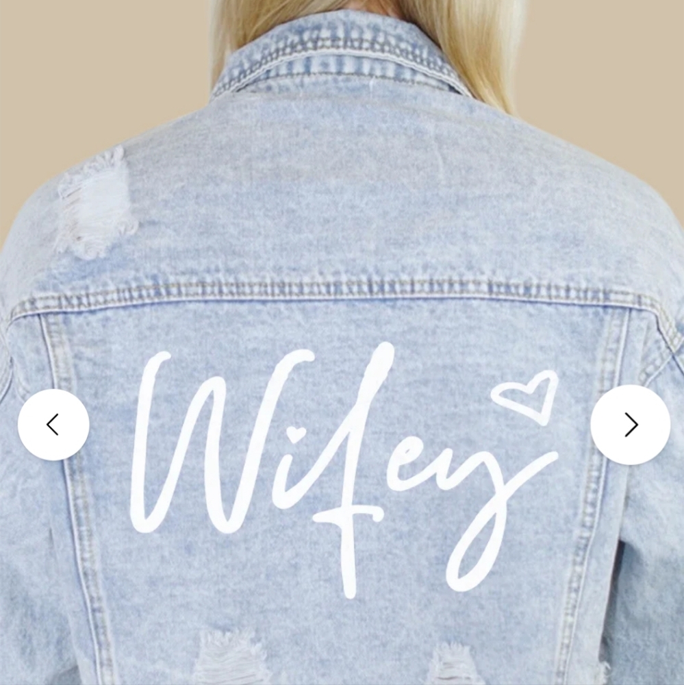 Wifey crop Jean jacket nwot